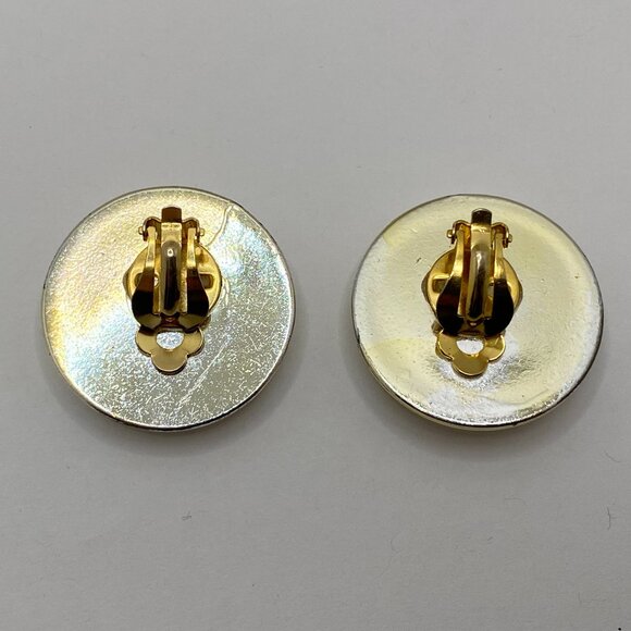 Vintage Faux Pink Pearl with Gold Tone Clip-on Earrings - Picture 4 of 7